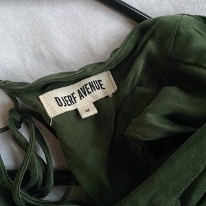 Djerf Avenue- The Dream Dress in dark green.